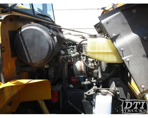 INTERNATIONAL CF600 Engine Assembly (CORE)