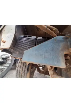 INTERNATIONAL CO-1850B Battery Boxes