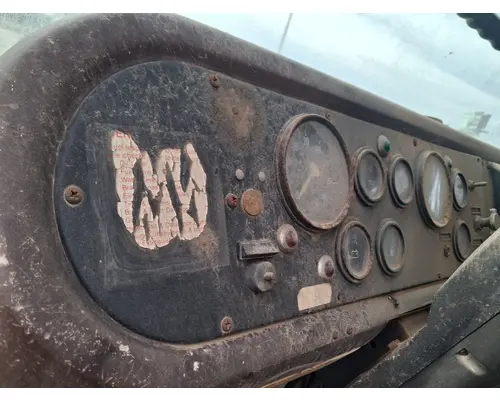 INTERNATIONAL CO-1850B Dash Panel