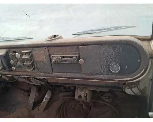 INTERNATIONAL CO-1850B Dash Panel