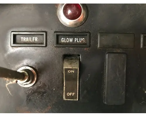 INTERNATIONAL COF-4070 Dash Assembly