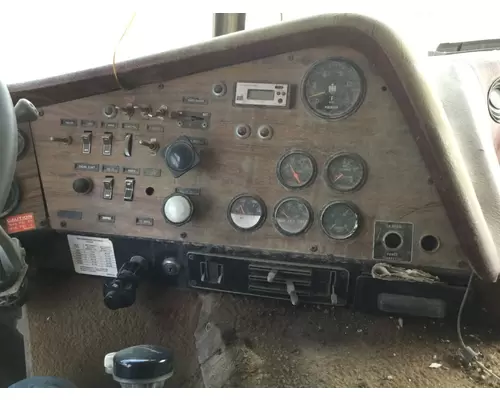 INTERNATIONAL COF-4070 Dash Assembly
