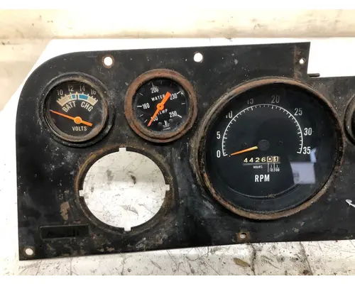 INTERNATIONAL COF-4070 Instrument Cluster