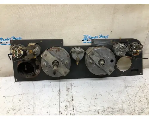 INTERNATIONAL COF-4070 Instrument Cluster