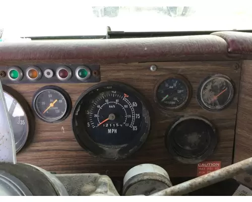 INTERNATIONAL COF-4070 Instrument Cluster
