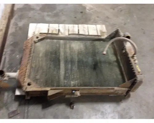 INTERNATIONAL COF-4070 Radiator