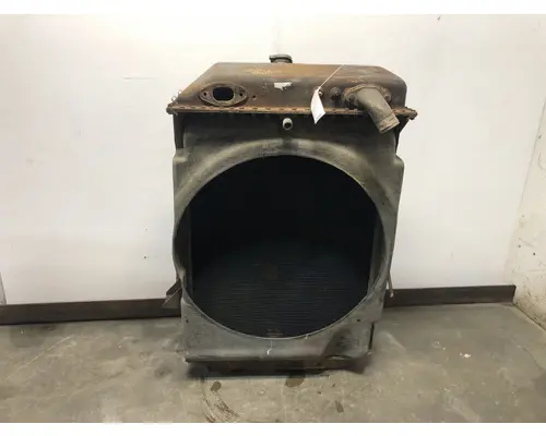 INTERNATIONAL COF-4070 Radiator