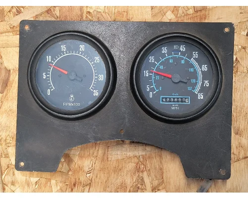 INTERNATIONAL COF-9670 EAGLE Instrument Cluster