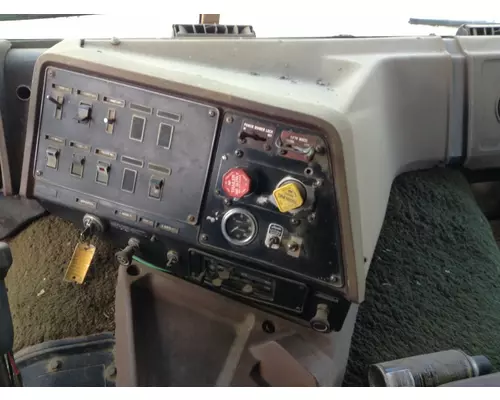 INTERNATIONAL COF-9670 Dash Assembly