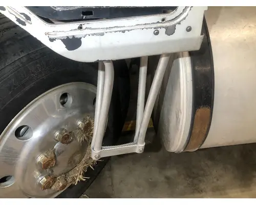 INTERNATIONAL COF-9670 Engine Brackets, Misc.