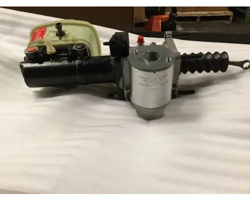 INTERNATIONAL CV Brake Master Cylinder