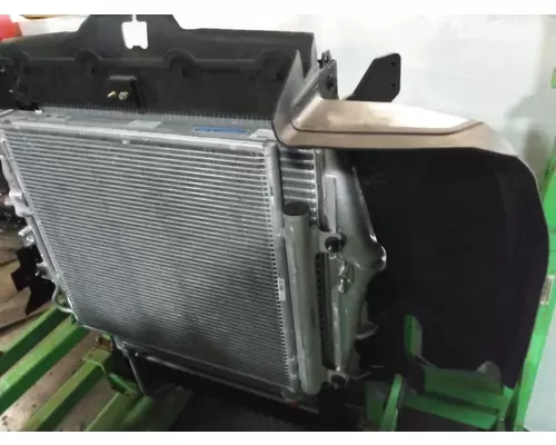 INTERNATIONAL CV Radiator