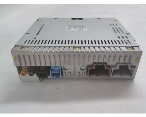 INTERNATIONAL CV Radio