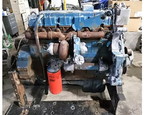 INTERNATIONAL DT 466A Engine Assembly