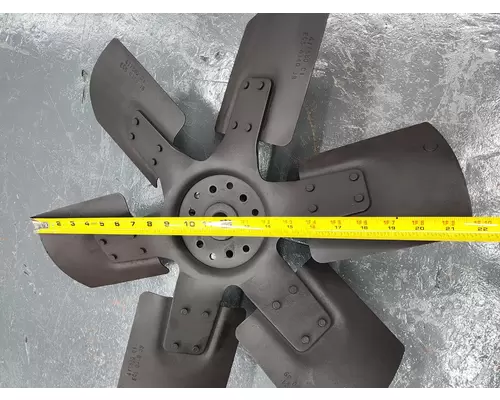 INTERNATIONAL DT 466B Fan Blade