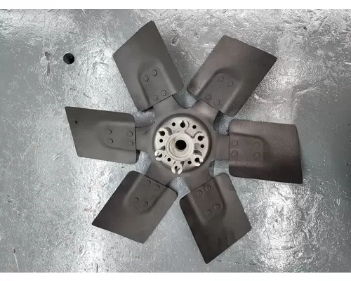 INTERNATIONAL DT 466B Fan Blade