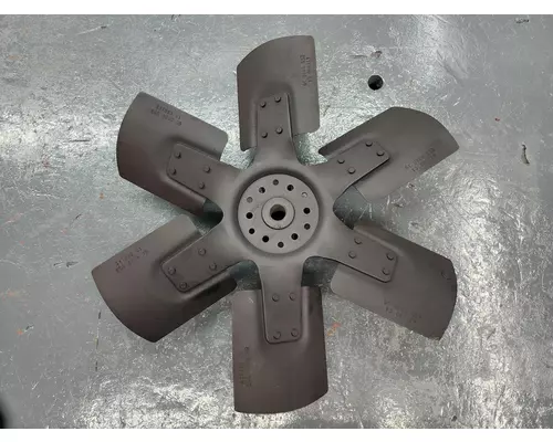 INTERNATIONAL DT 466B Fan Blade