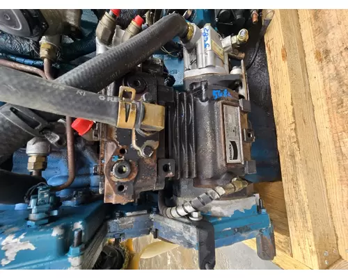 INTERNATIONAL DT-466EGR Air Compressor