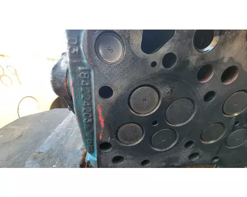 INTERNATIONAL DT-466EGR Cylinder Head