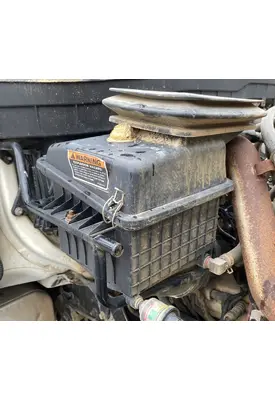 INTERNATIONAL DT 466E Air Cleaner
