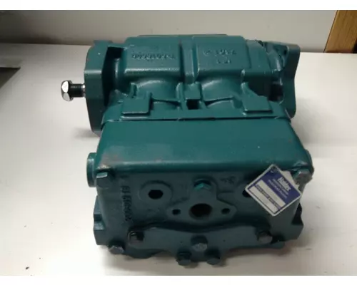 INTERNATIONAL DT 466E Air Compressor