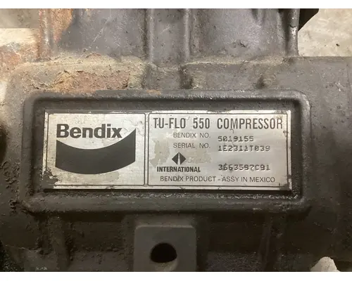 INTERNATIONAL DT 466E Air Compressor