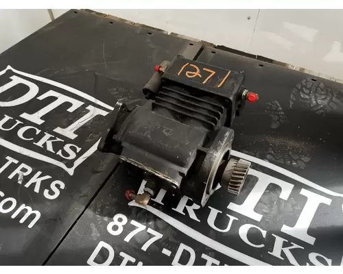 INTERNATIONAL DT 466E Air Compressor