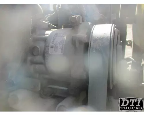 INTERNATIONAL DT 466E Air Conditioner Compressor