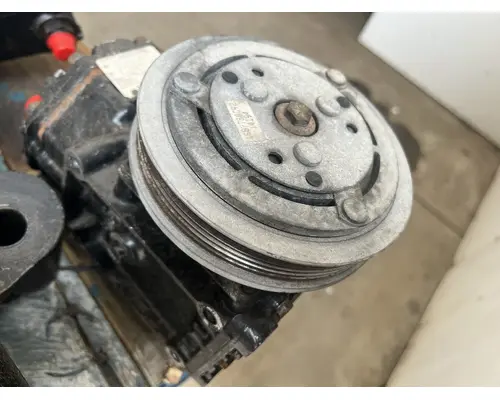 INTERNATIONAL DT 466E Air Conditioner Compressor
