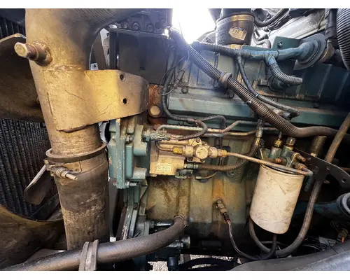 INTERNATIONAL DT 466E Air Conditioner Compressor