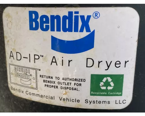 INTERNATIONAL DT 466E Air Dryer