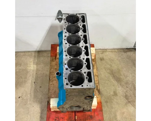INTERNATIONAL DT 466E Cylinder Block