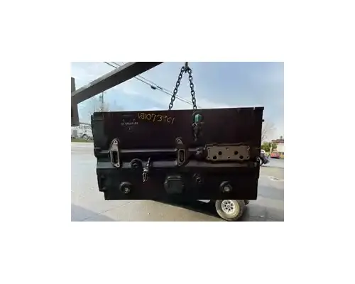 INTERNATIONAL DT 466E Cylinder Block