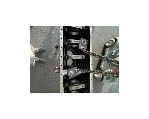 INTERNATIONAL DT 466E Cylinder Block