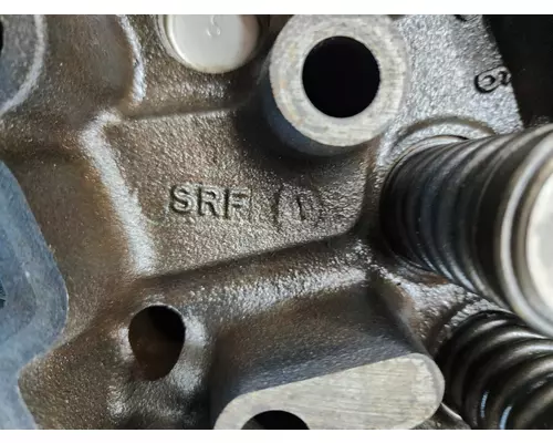 INTERNATIONAL DT 466E Cylinder Head