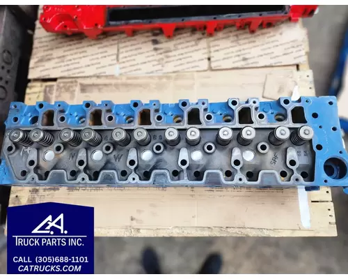 INTERNATIONAL DT 466E Cylinder Head