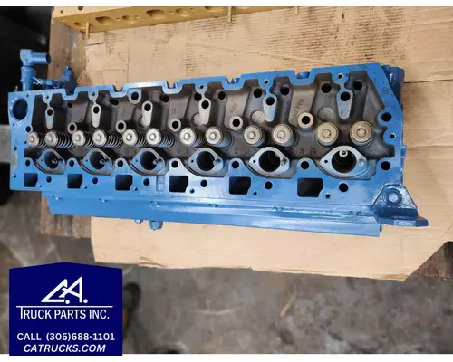 INTERNATIONAL DT 466E Cylinder Head