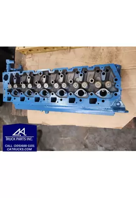 INTERNATIONAL DT 466E Cylinder Head