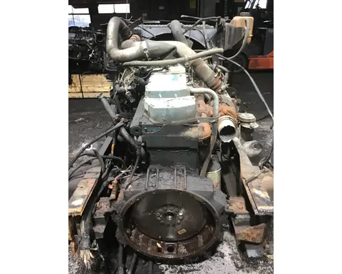 INTERNATIONAL DT 466E Engine Assembly