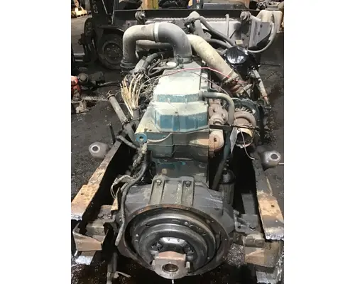 INTERNATIONAL DT 466E Engine Assembly