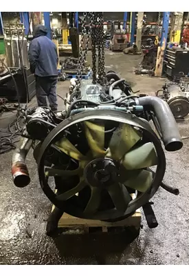 INTERNATIONAL DT 466E Engine Assembly