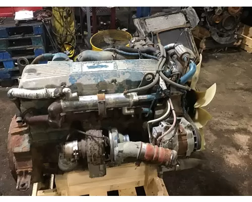 INTERNATIONAL DT 466E Engine Assembly