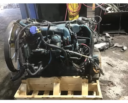 INTERNATIONAL DT 466E Engine Assembly