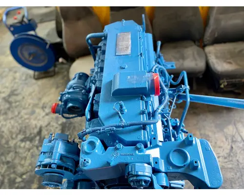 INTERNATIONAL DT 466E Engine Assembly