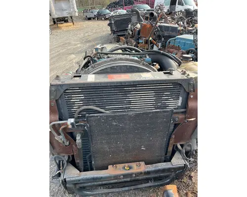 INTERNATIONAL DT 466E Engine Assembly