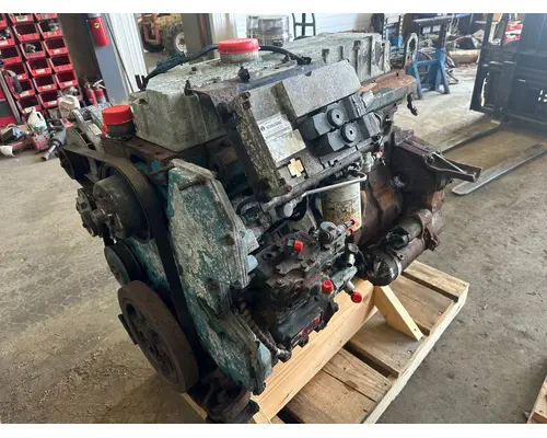 INTERNATIONAL DT 466E Engine Assembly