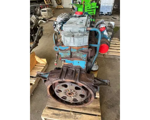 INTERNATIONAL DT 466E Engine Assembly