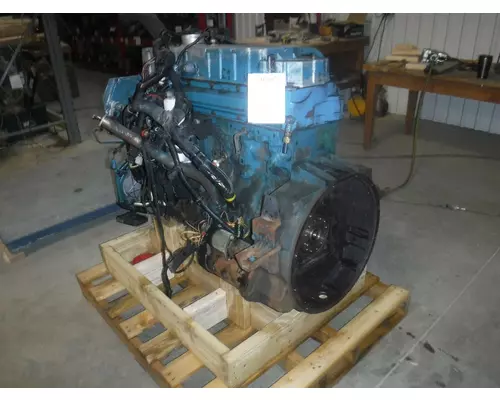 INTERNATIONAL DT 466E Engine Assembly