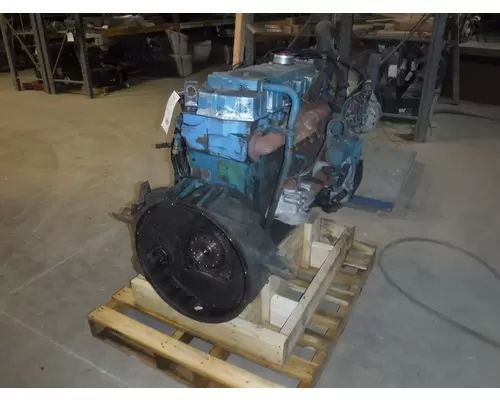 INTERNATIONAL DT 466E Engine Assembly