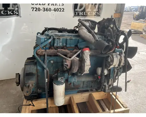 INTERNATIONAL DT 466E Engine Assembly